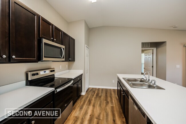 Photo - 333 NE 27th St