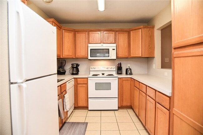 Photo - 3813 Oldenburg Ln