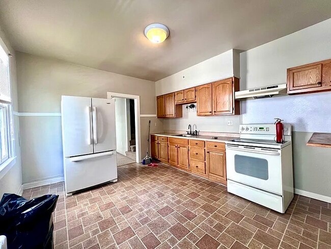 Photo - 148 Beckley St