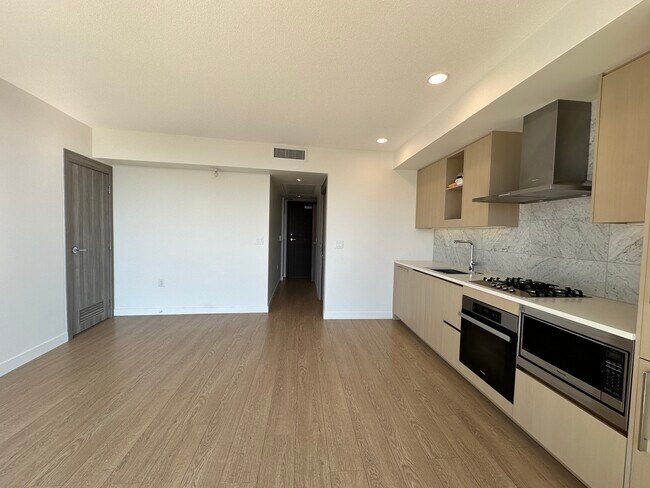 Photo - 2504-89 Nelson Avenue Unit 2504