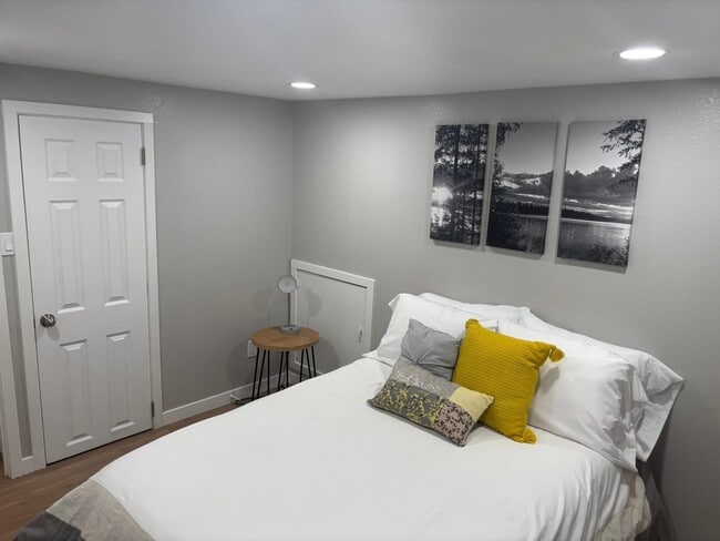 Photo - 2220 Nome St Casa