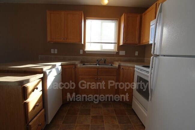 980 Eve Dr