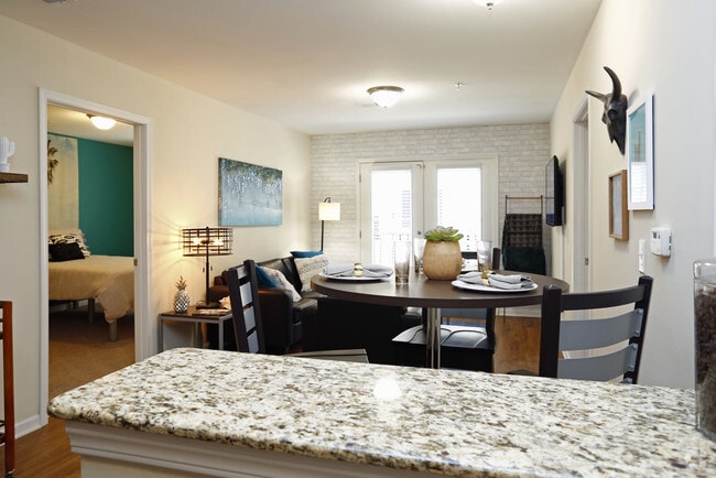 3BR, 3BA- 1200sf - Living Area