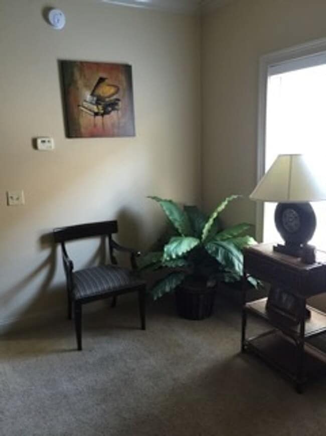 Photo - 3 Bed, 3.5 Bath Townhome – Prime Location!