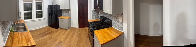 Building Photo - 3568 E 153rd St Rental