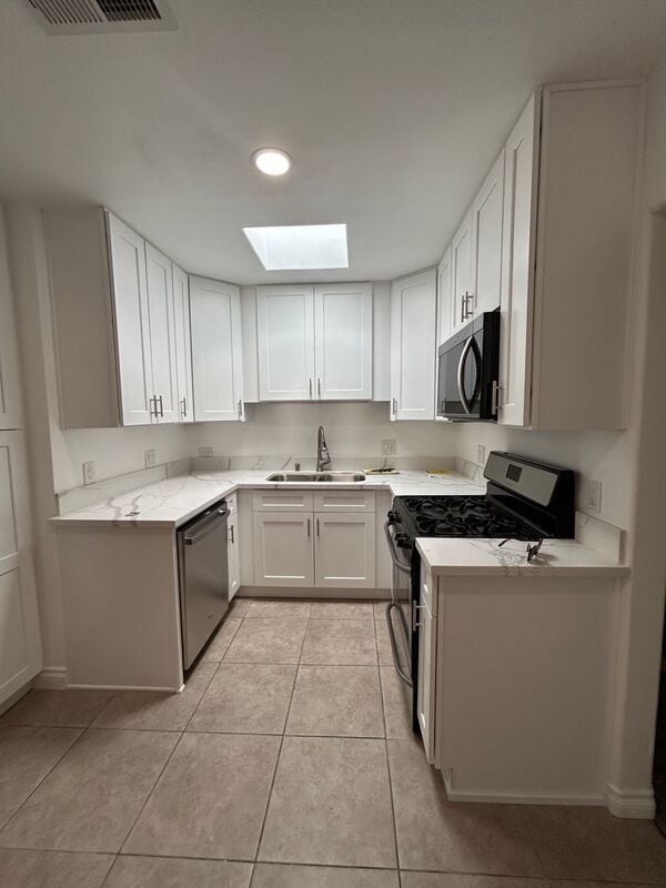 Photo - 1835 Dayton Dr