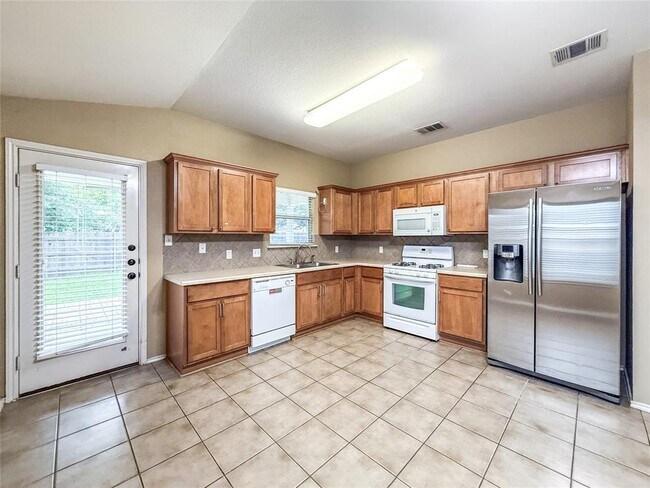 Photo - 2320 Pearson Way