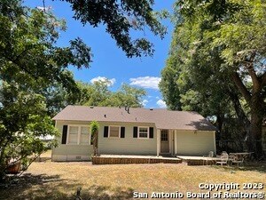 Photo - 2027 Gruene Rd