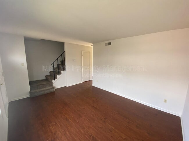 Photo - 110 Hughey Ct