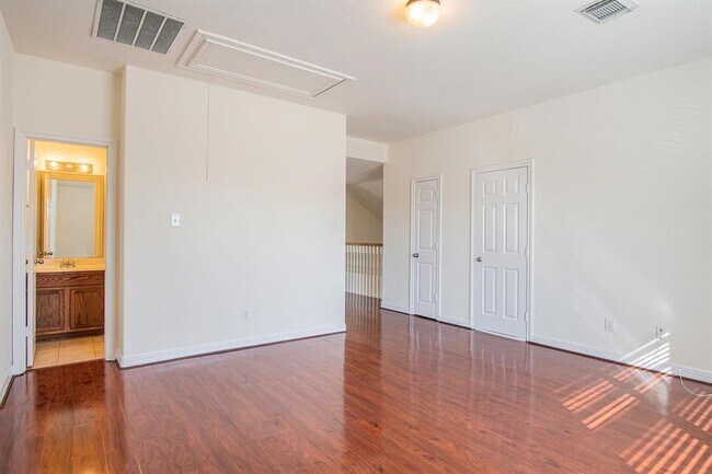 Photo - 19718 Summerlin Dr