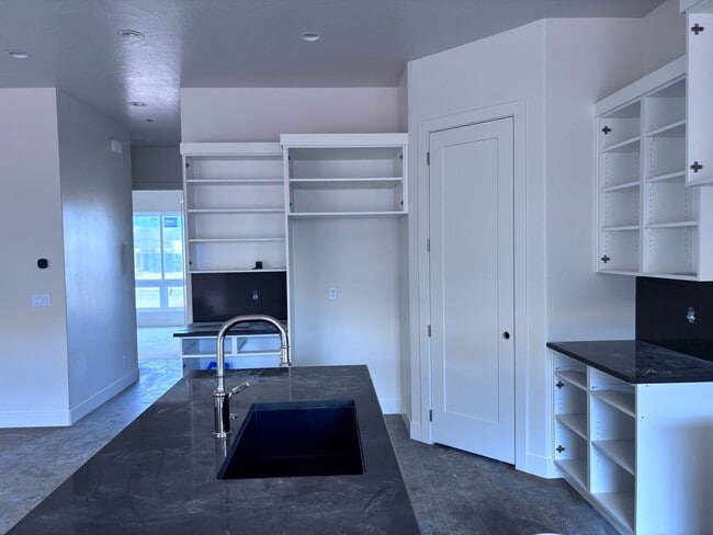 Photo - Brand New Ivory Home close to Sand Hollow