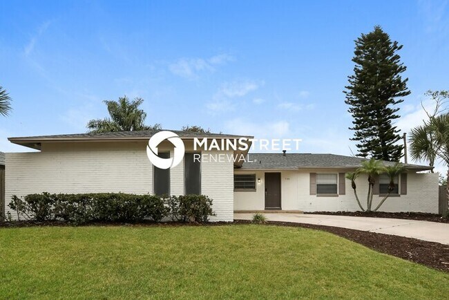 Building Photo - 3 Bedroom Pet-Friendly Home in CASSELBERRY, FL with Main Street Renewal