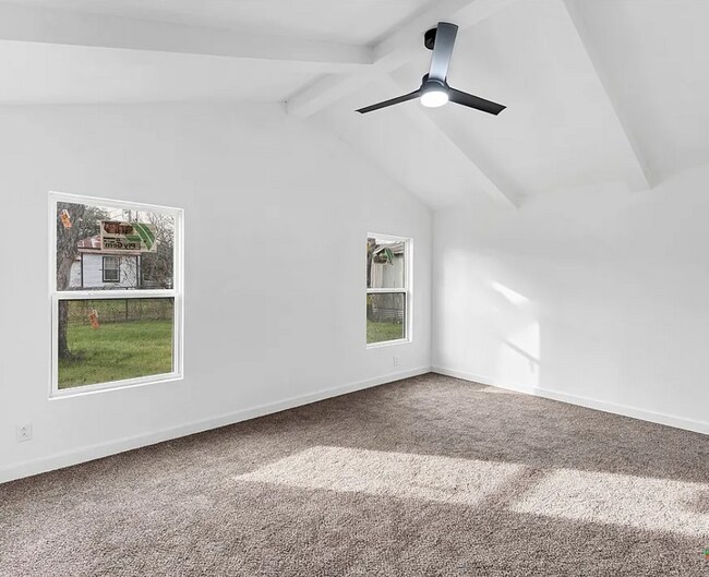 Photo - 414 Ellis St