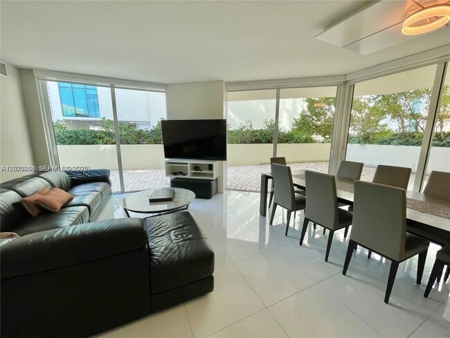 Building Photo - 150 Sunny Isles Blvd Unit 1-501