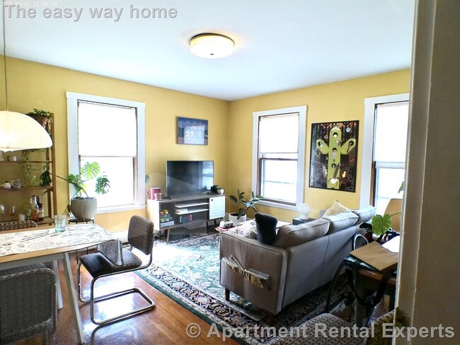 Building Photo - 26 Dover St Unit Dover Street