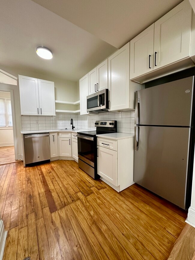 Building Photo - 319 E Scott Ave Unit 319-1
