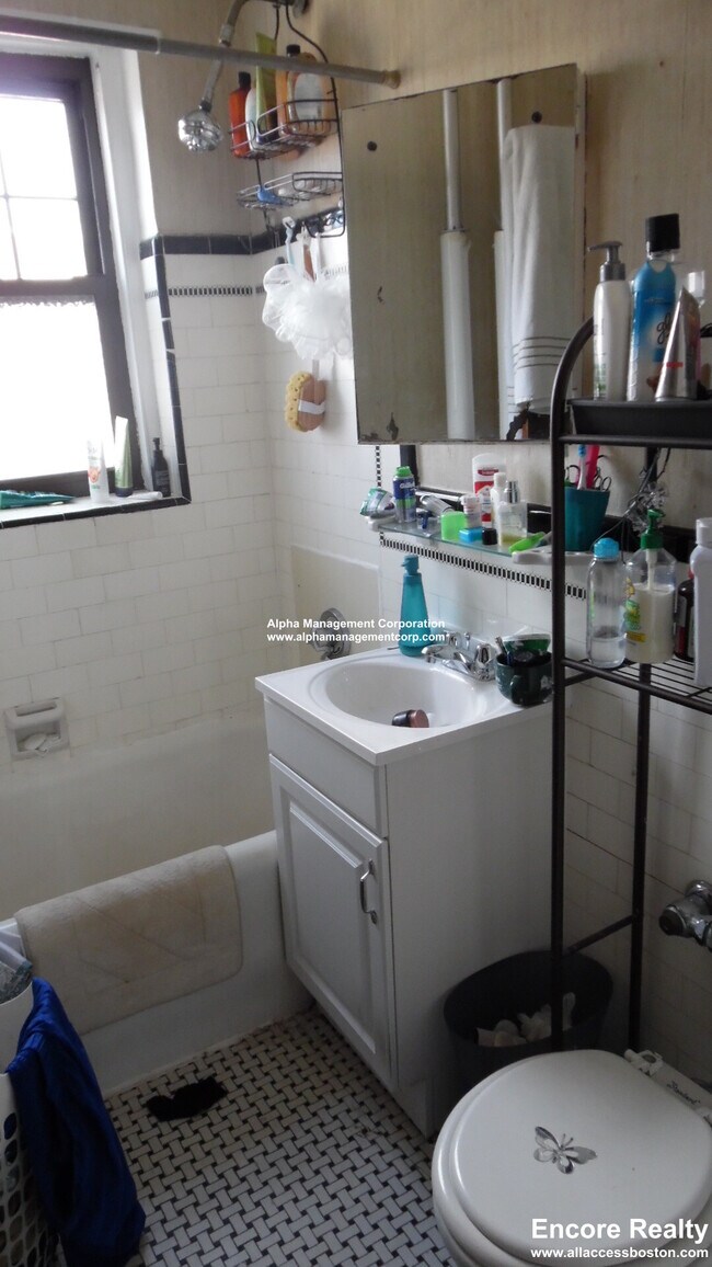 Photo - 349 Pleasant St Unit A3-6