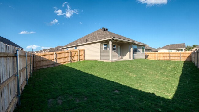 Photo - 8223 Bluefield Dr