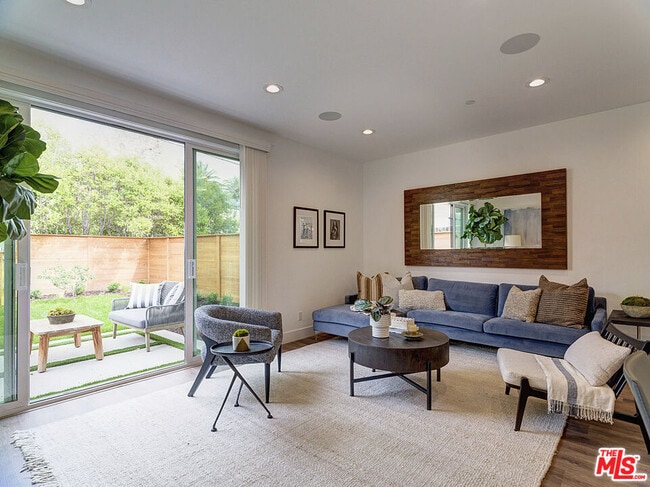 Photo - 1278 Meadowbrook Ave