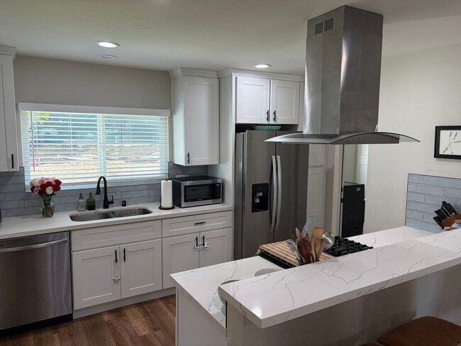 Building Photo - Gorgeous Single-Family Home in San Marcos!