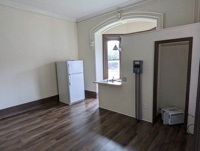 Photo - 334 Campbell St Unit 334 Campbell Street #1