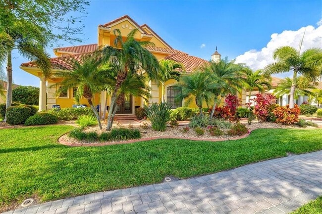 Photo - 540 Fore Dr