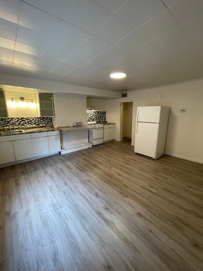 Photo - 2516 Josephine St