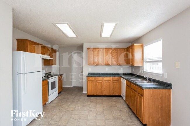 Photo - 10023 Sapphire Berry Ln