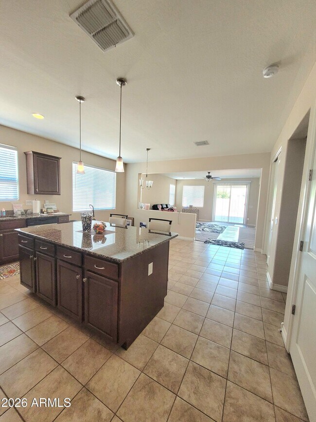 Photo - 194 E Mead Dr