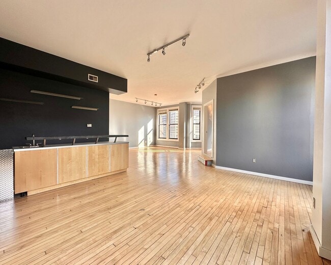 Photo - Oversized Downtown 1 Bed, 1 Bath + Den Condo!