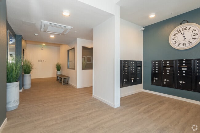 Vestíbulo - Olive Ranch Senior Apartment Homes