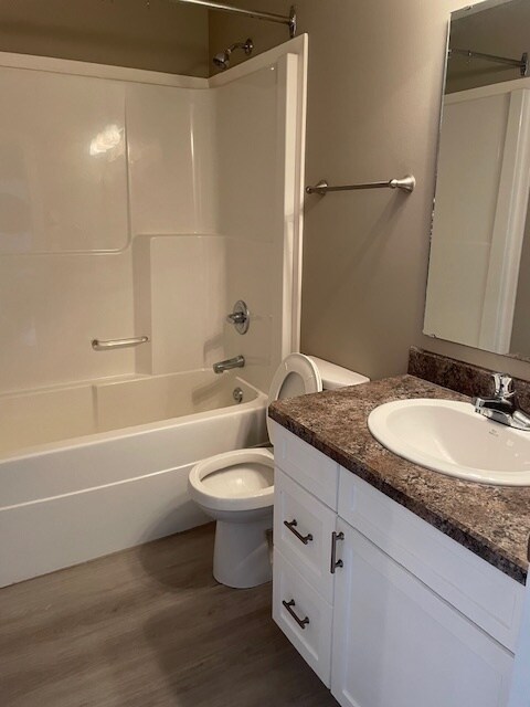 Photo - 2229 Smith St