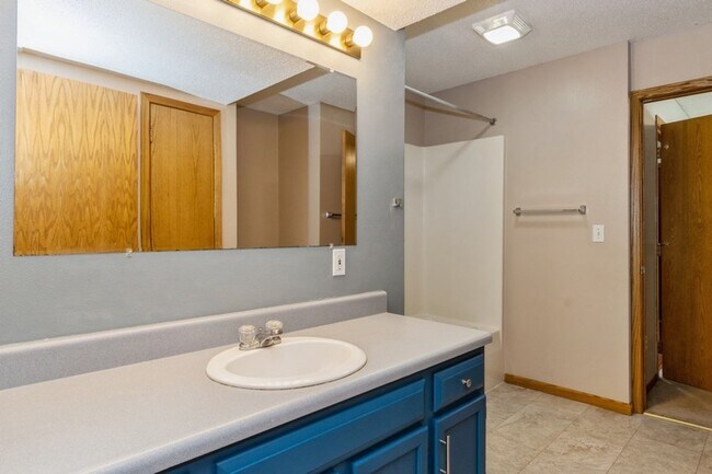 Photo - Cozy 3 Bedroom/2 Bathroom Townhome in Beau...