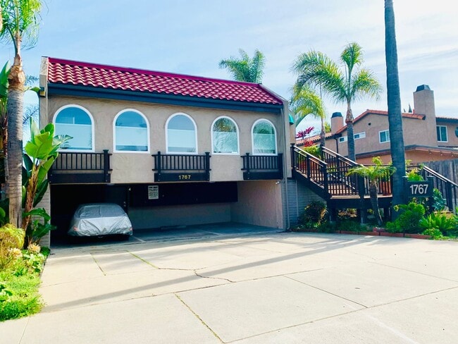 LIVE NEAR THE BEACH & MISSION BAY! 2BD/2BA... - LIVE NEAR THE BEACH & MISSION BAY! 2BD/2BA... Apartment Unit 1767 Grand Avenue #6