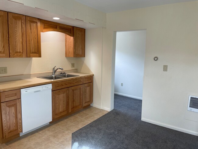 Photo - 3830 Green Meadow Dr Unidad 2