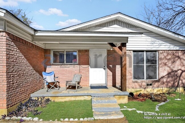 Photo - 5105 Willie St