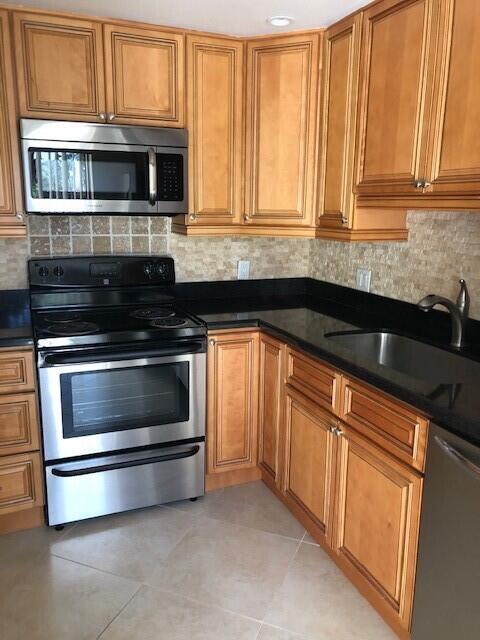 Photo - 5972 SE Riverboat Dr