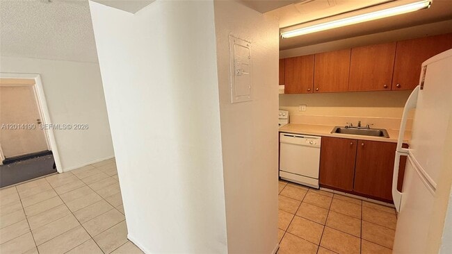 Photo - 415 Executive Center Dr Unit 203
