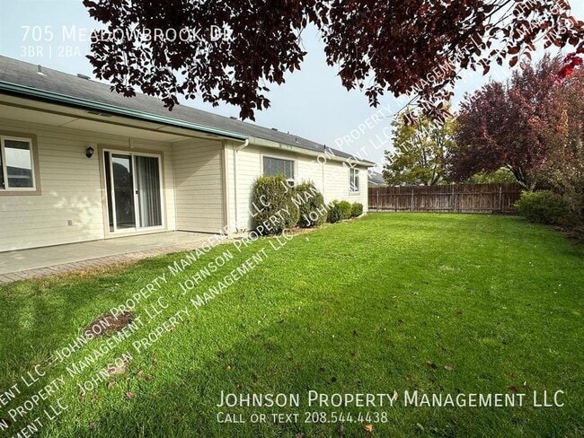 Photo - 705 Meadowbrook Dr