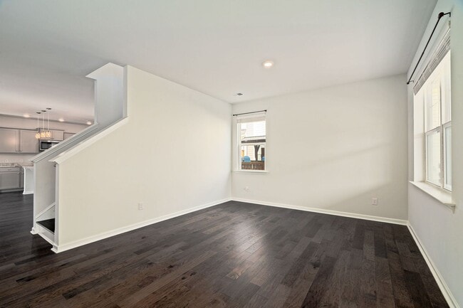 Photo - Cozy Living in The Ponds