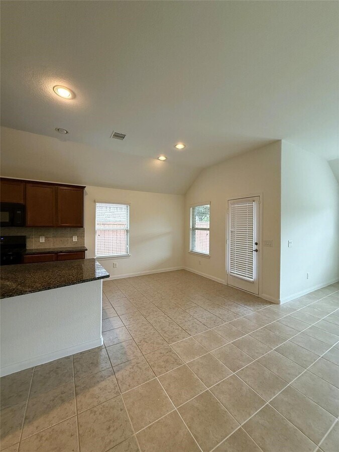 Photo - 22646 Triangle Ridge Dr
