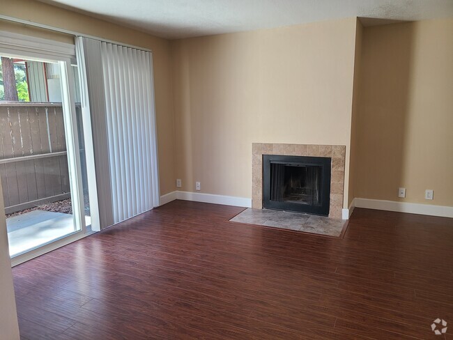 Building Photo - 6280 Havenside Dr Unit 1 Rental