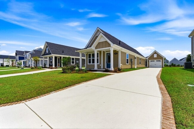 Photo - 2748 Rowyn St