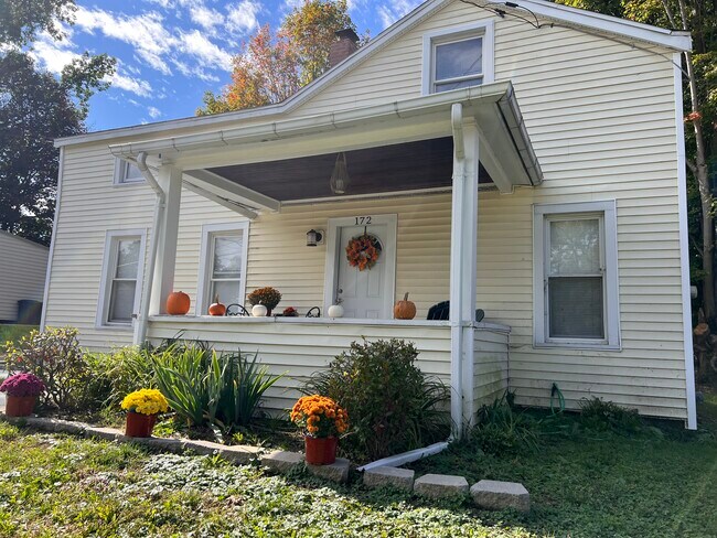 172 Lambert Ave