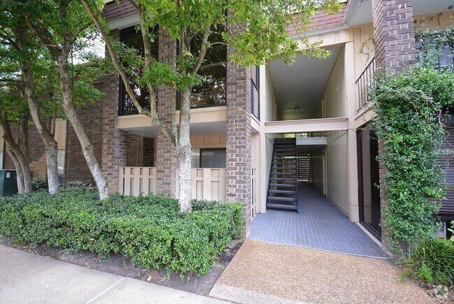 Building Photo - 7555 Katy Fwy Unit 57 Rental