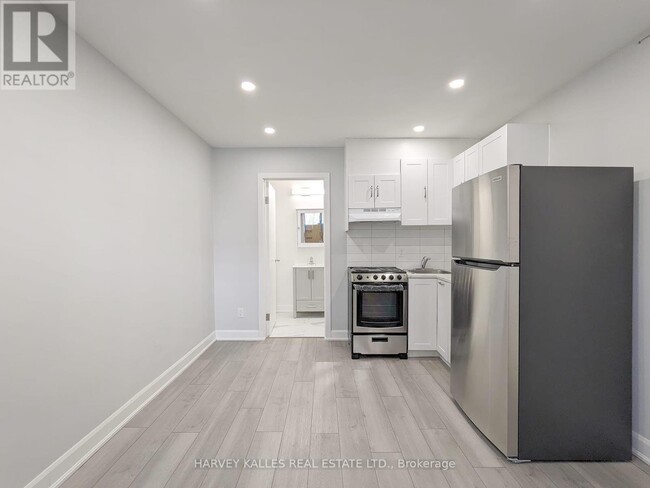 Photo - 125 Shelborne Ave Unité 1A