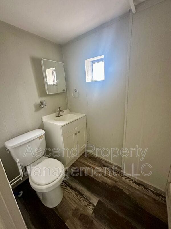 Photo - 1931 Wilkes Ave