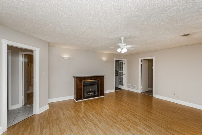 Photo - 2442 Chauncey Ln