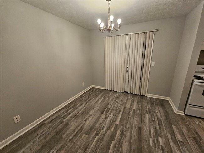 Photo - 5642 Estates Ct