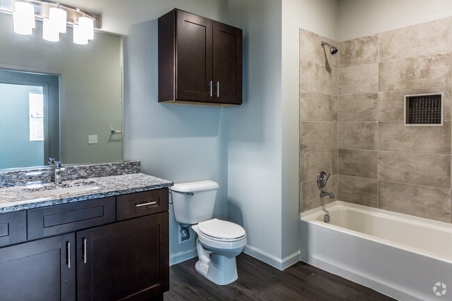 2 BR, 2 BA - The Zenith